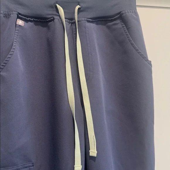 Figs Scrub Pant - Picture 2 of 6